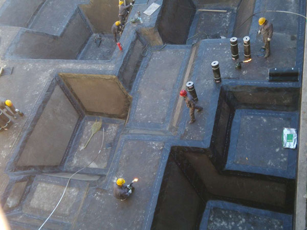 ���̰���